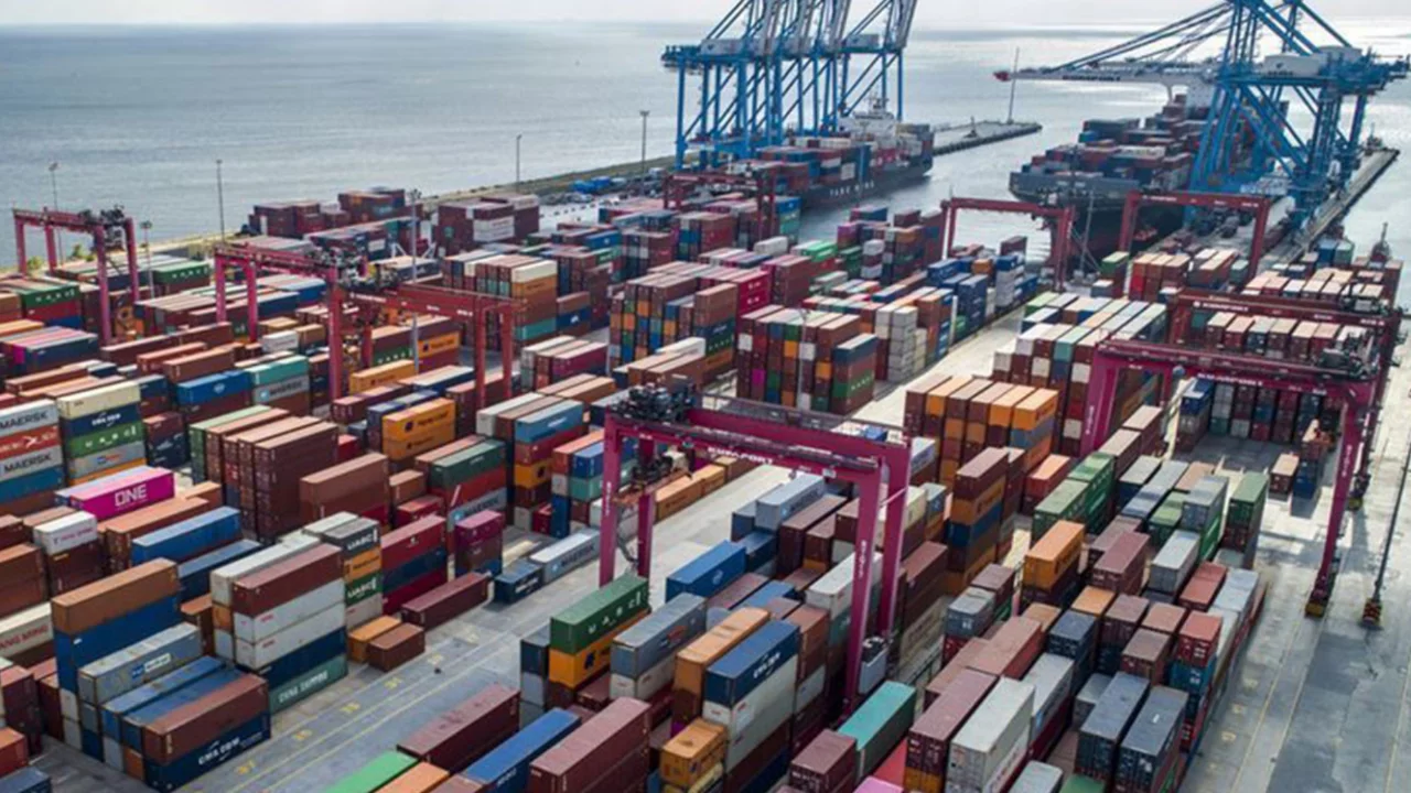 Ocak ayında dış ticaret açığı arttı 