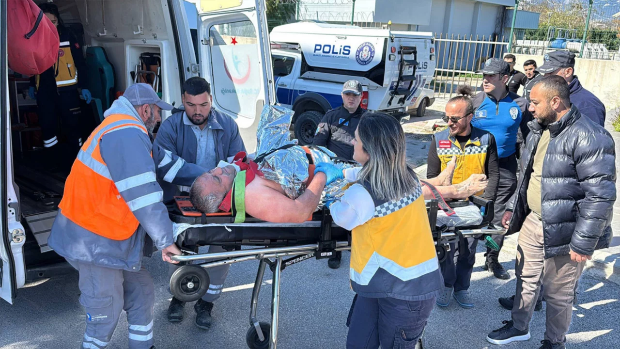 Mobbing yapıldığını ileri süren belediye işçisi suya atladı!