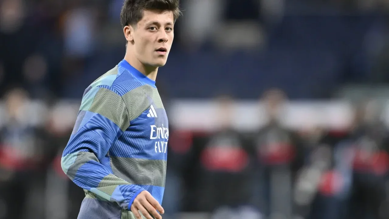 Fenerbahçe'de Arda Güler sevinci! Kontrattaki madde devreye girdi, para kazandırdı 