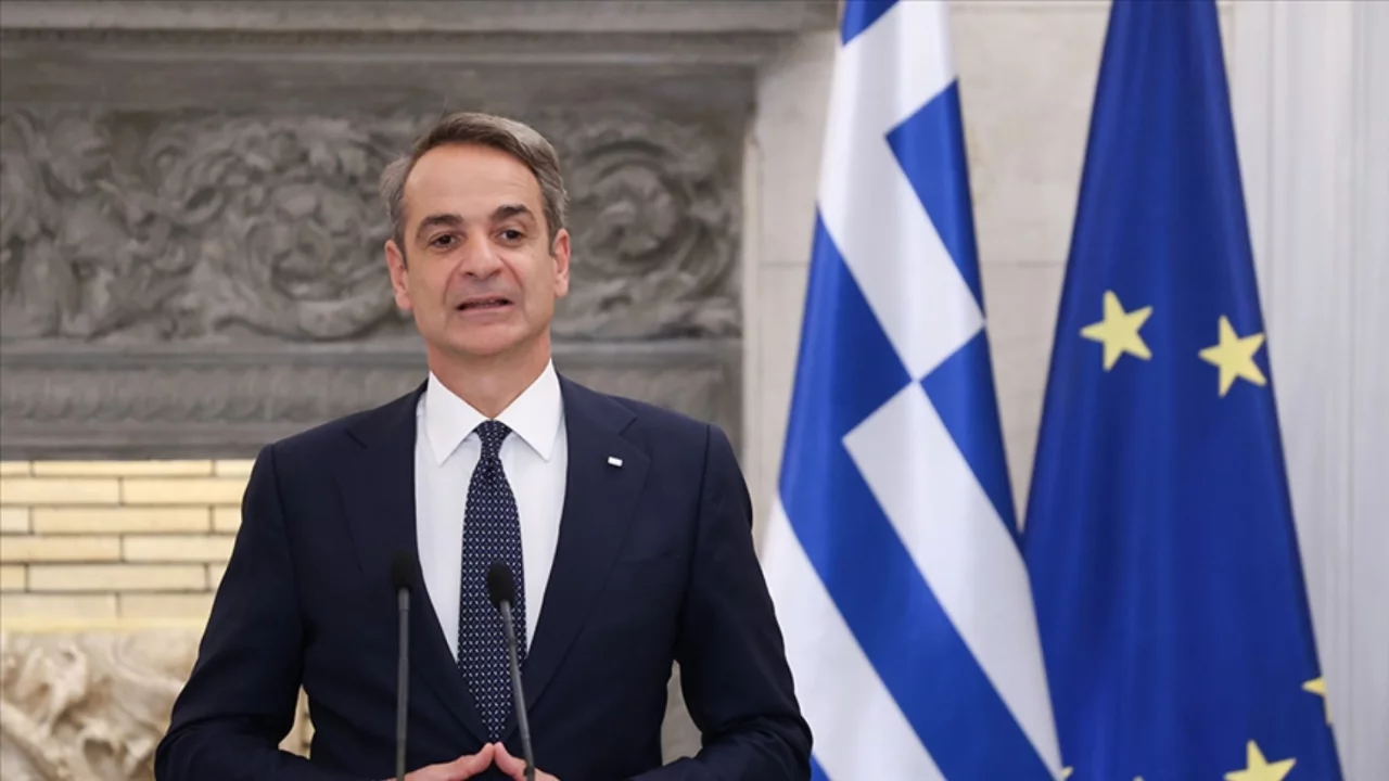 Yunan basını, Miçotakis'in Meriç sınırındaki çiti genişletme açıklamasını "seçim hamlesi" olarak değerlendirdi