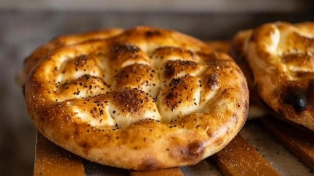 Bayatlayan pideyi pamuk gibi yapmanın tek yolu