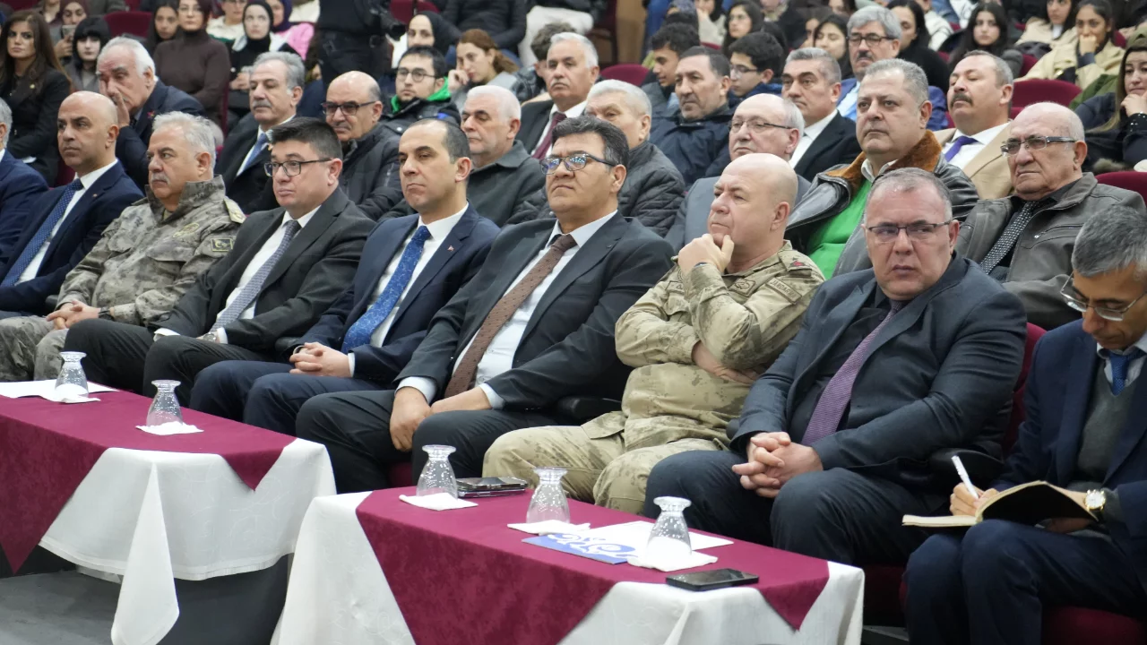 Iğdır'da Hocalı Katliamı'nda hayatını kaybedenler anıldı