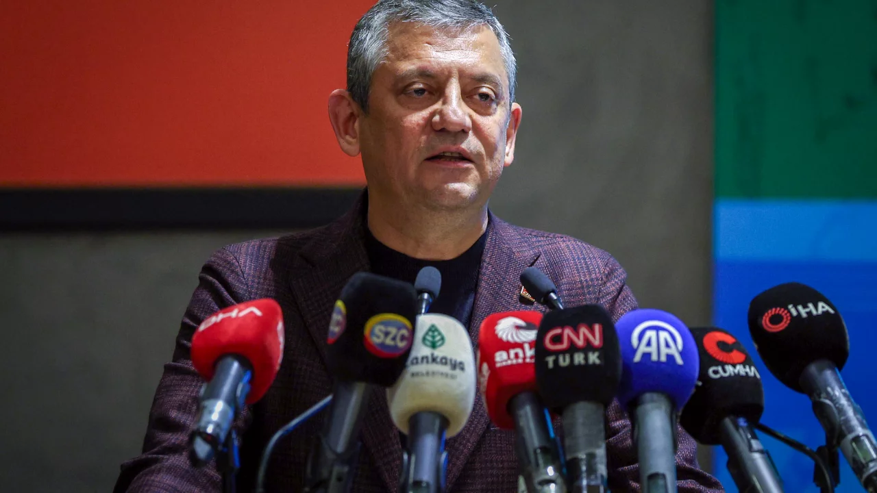 Özgür Özel: Biz Türkiye'yiz ve Türkiye'yi çok seviyoruz 