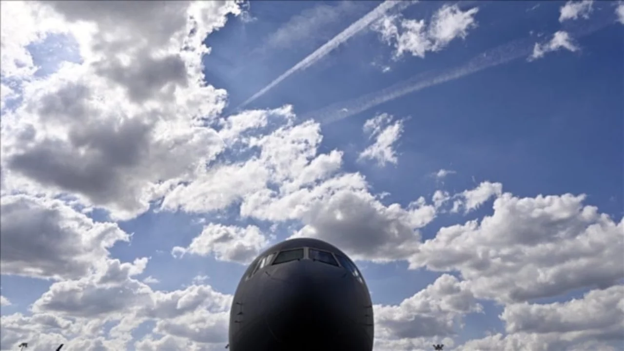 ABD ordusuna ait 6 yakıt ikmal uçağı daha İsrail'e inecek