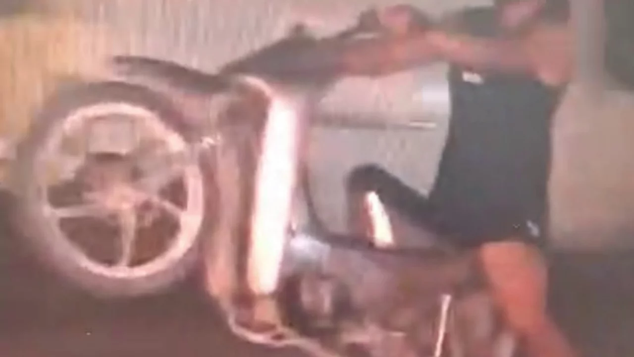 'İsyanlardayız' yazılı video paylaşımları yapan motosikletliye ceza uygulandı