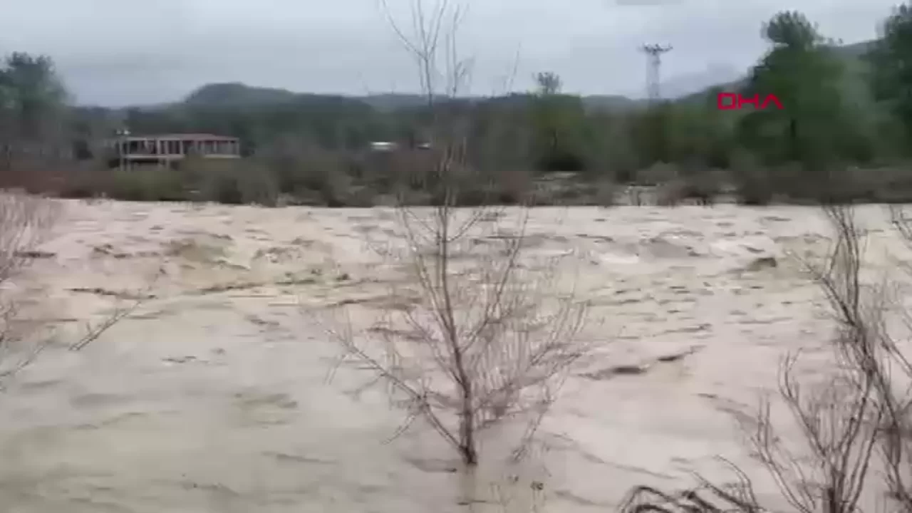 40 günde yağan yağmur, 4 saatte yağmaya başladı