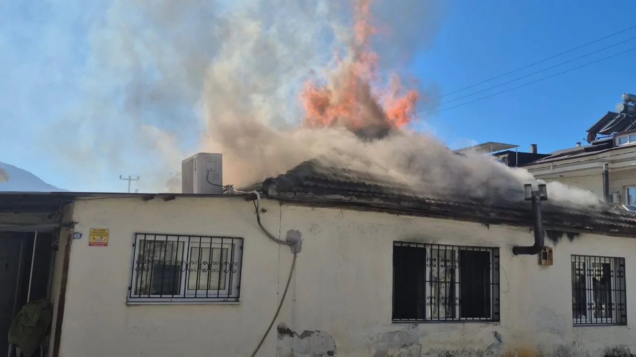 Fethiye'de ev yangını