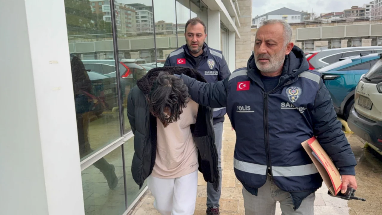 Kadına cinsel organını gösteren teşhirci yakalandı 