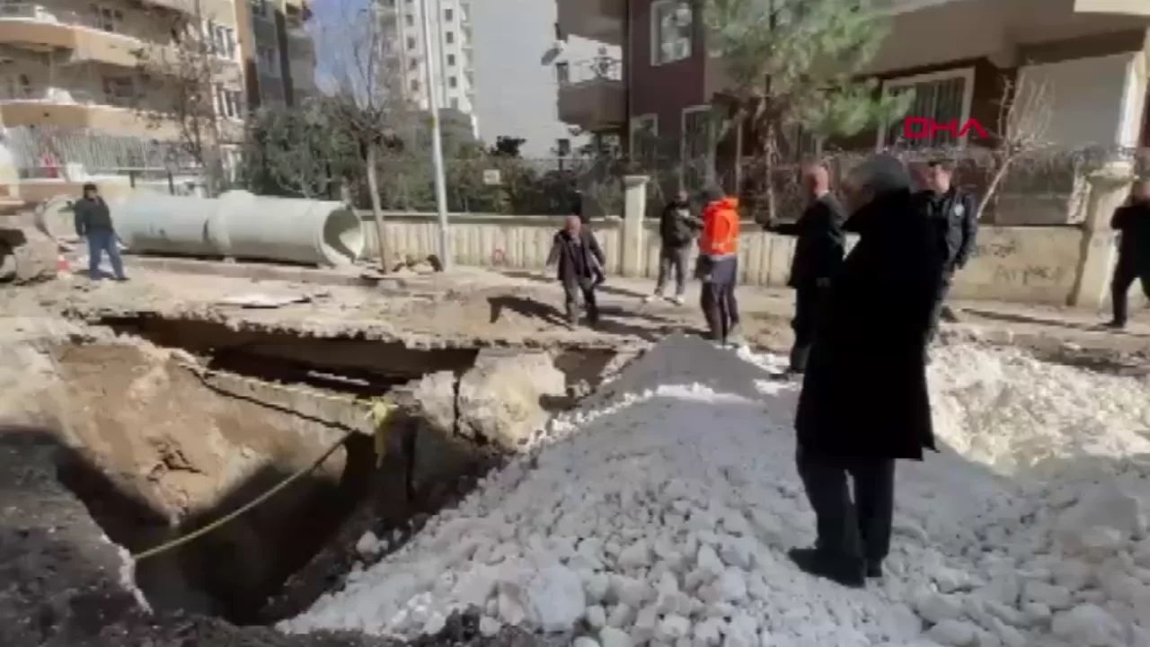 Şanlıurfa'da altyapı çalışması sırasında göçük; 2 işçi yaralı