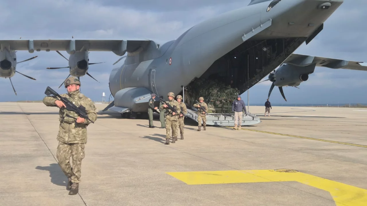 NATO tatbikatından dönen Mehmetçik Çorlu'da törenle karşılandı