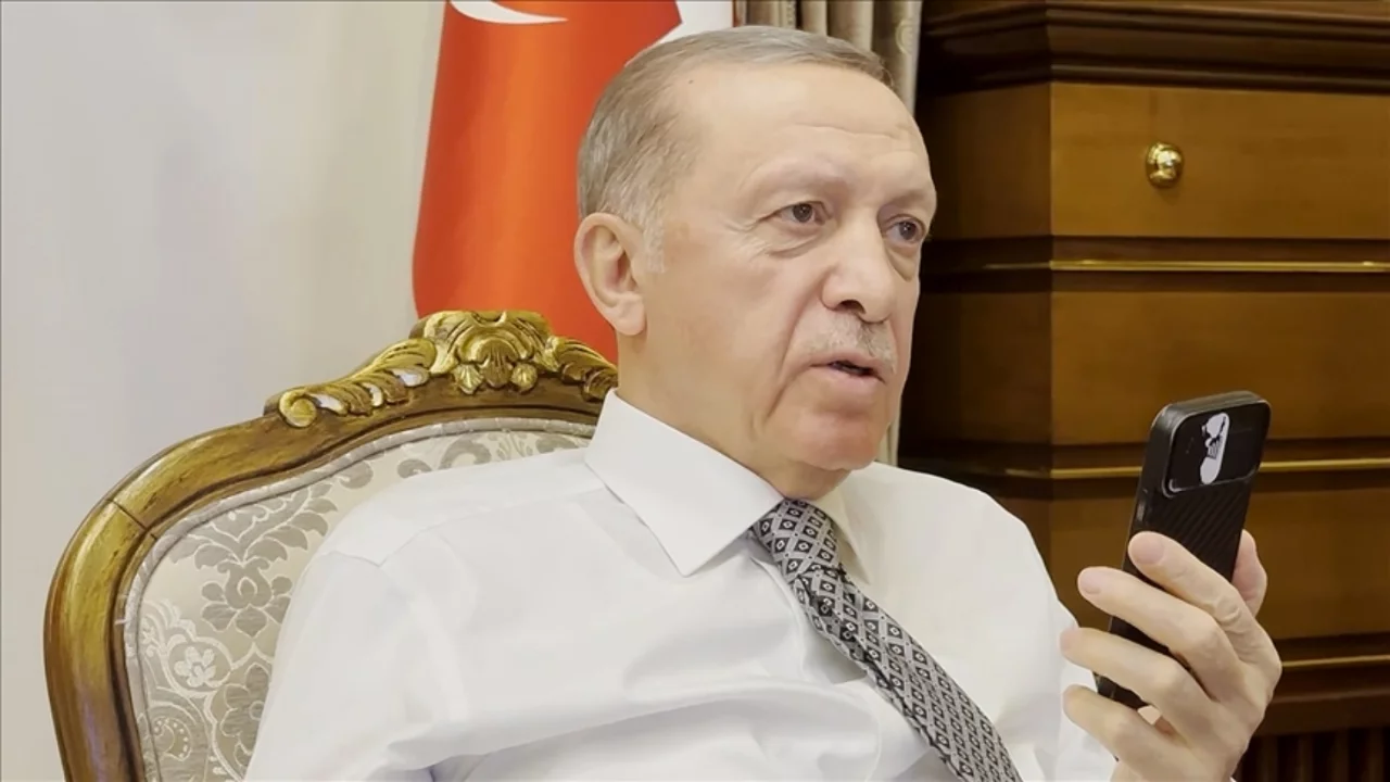 Cumhurbaşkanı Erdoğan'dan A Milli Erkek Basketbol Takımı'na tebrik telefonu 