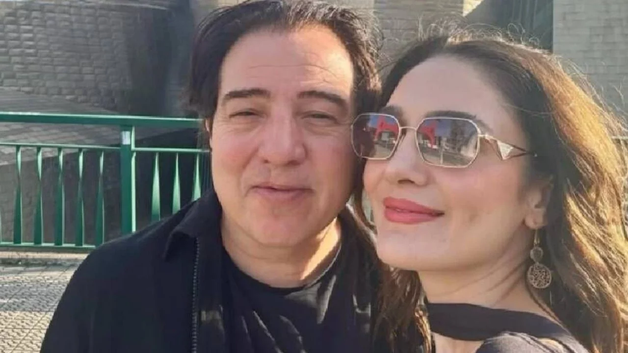  Say çifti, İspanya kaçamağında romantizmin dibine vurdu 