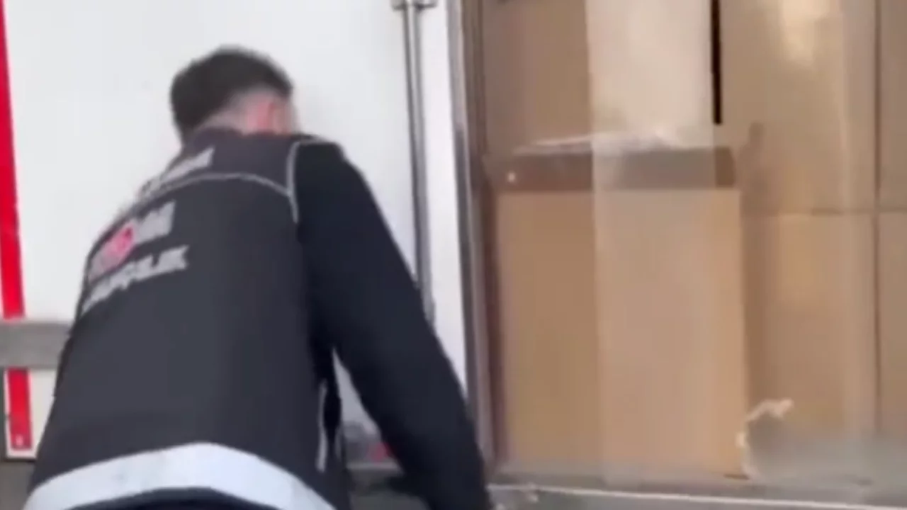 Sigara kaçakçısından pes dedirten savunma: Bardak sanıyordum 