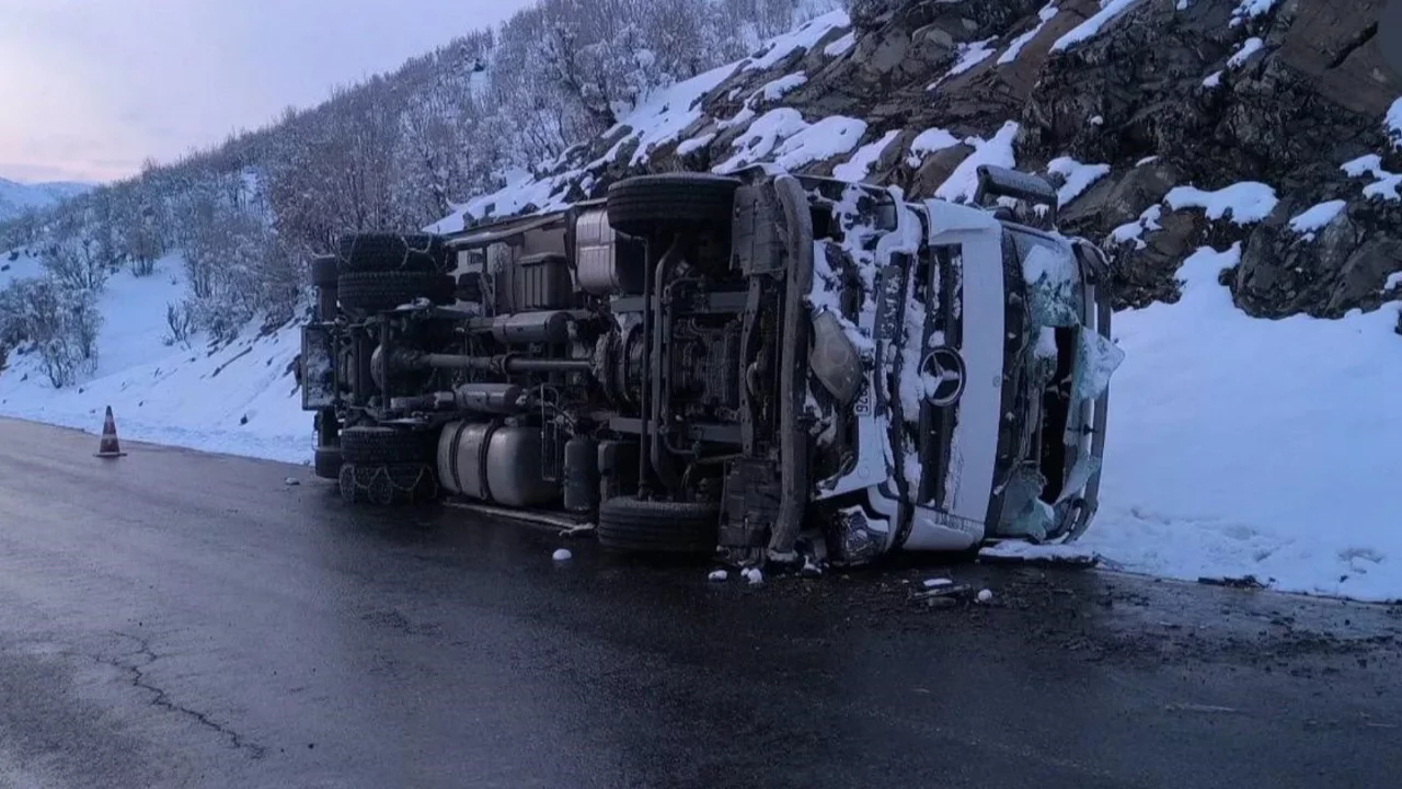 Trafik kazası: 2 kişi yaralandı