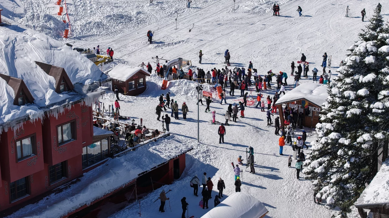 Uludağ'da sezon sonu indirimi: Fiyatlar 10 bin TL'ye düştü