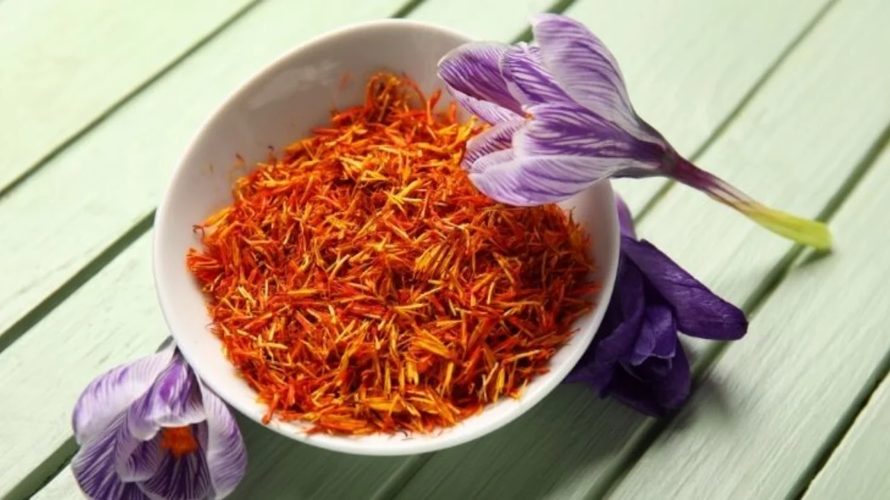 Çiçeğin içinden servet çıkıyor! 200 gramı tam altınla eş değer...