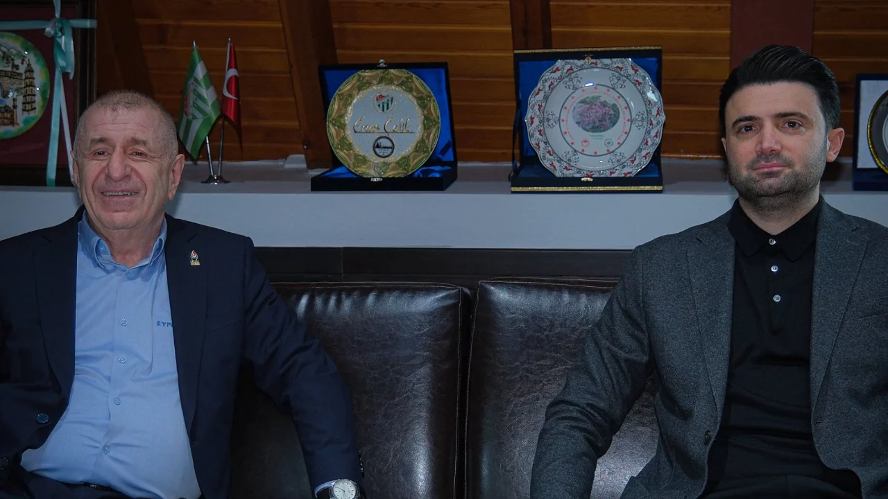 Zafer Partisi Genel Başkanı Özdağ'dan Bursaspor'a ziyaret