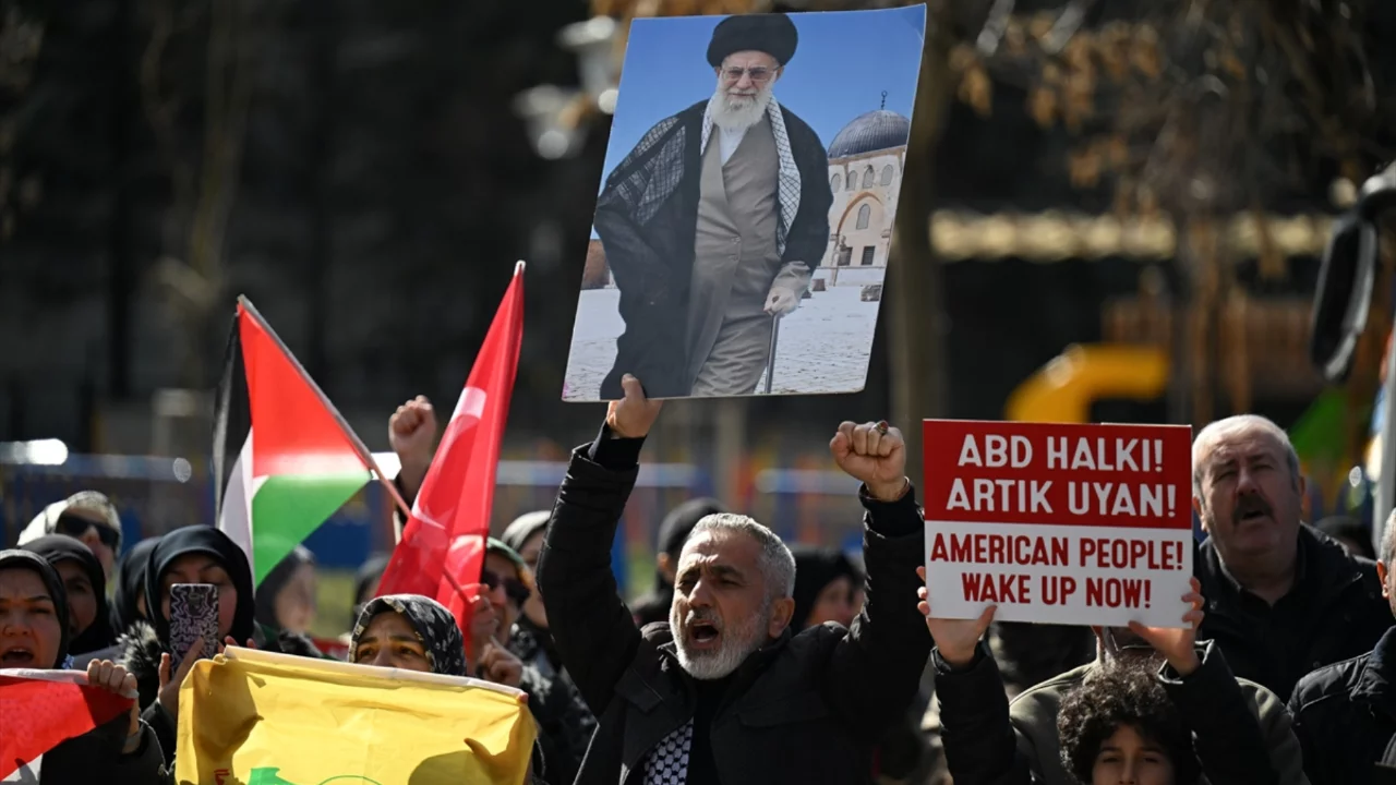 Başkentte ABD ve İsrail'in İran'a yönelik saldırıları protesto edildi 