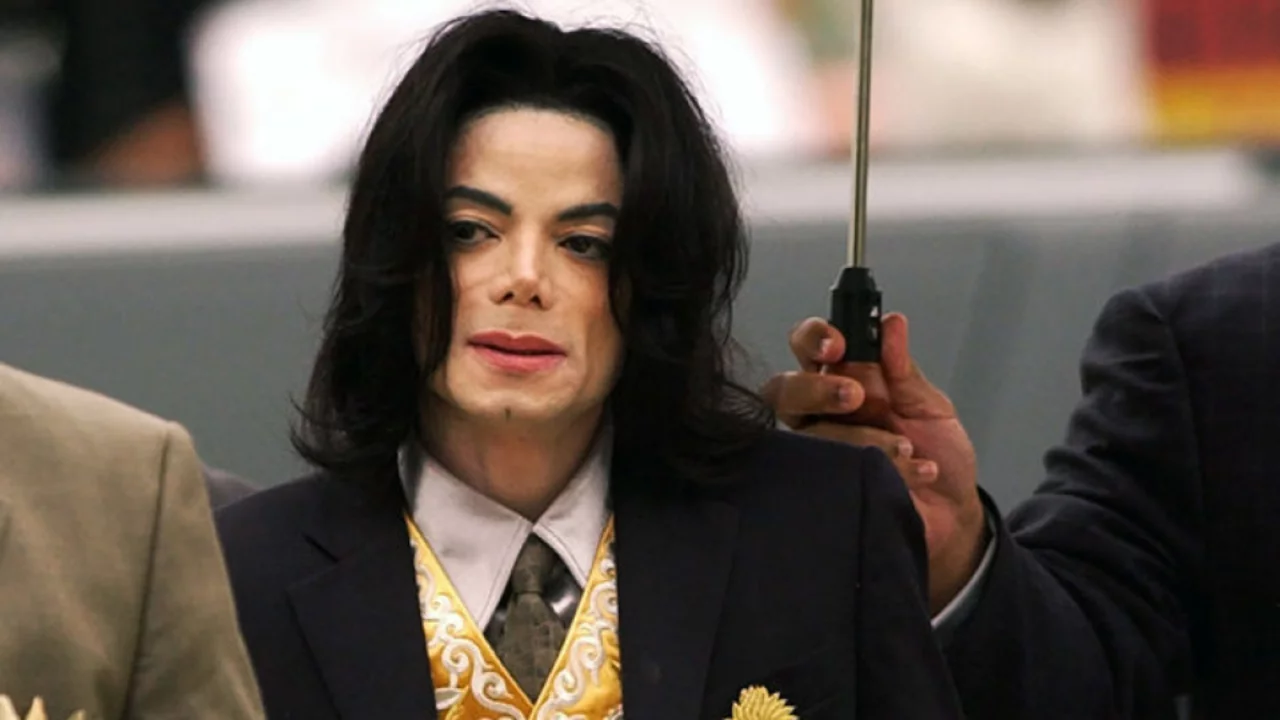 Michael Jackson'a ölümünden 17 yıl sonra dört kardeşten cinsel istismar suçlaması