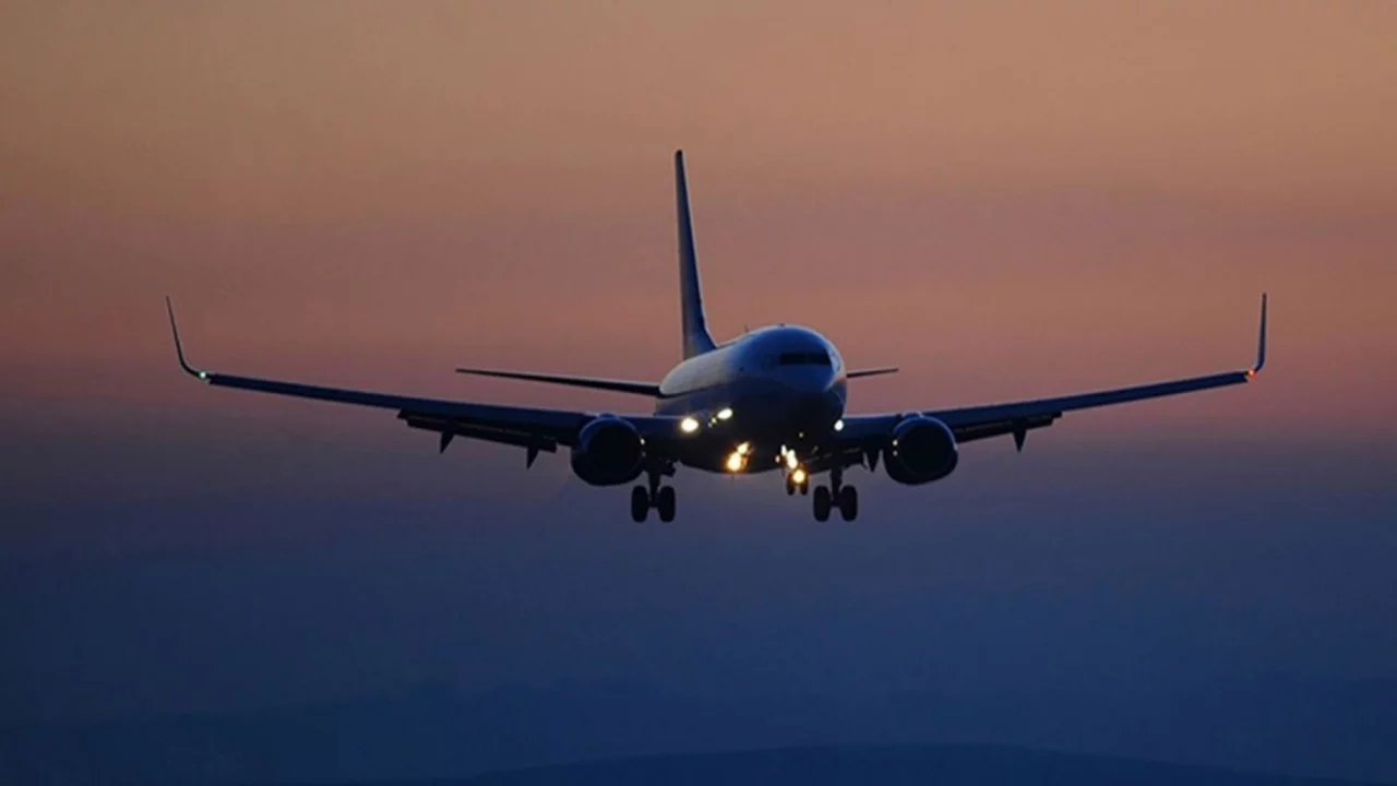 Körfez'de hava sahası krizi: 3 bin 400'den fazla uçuş iptal edildi 