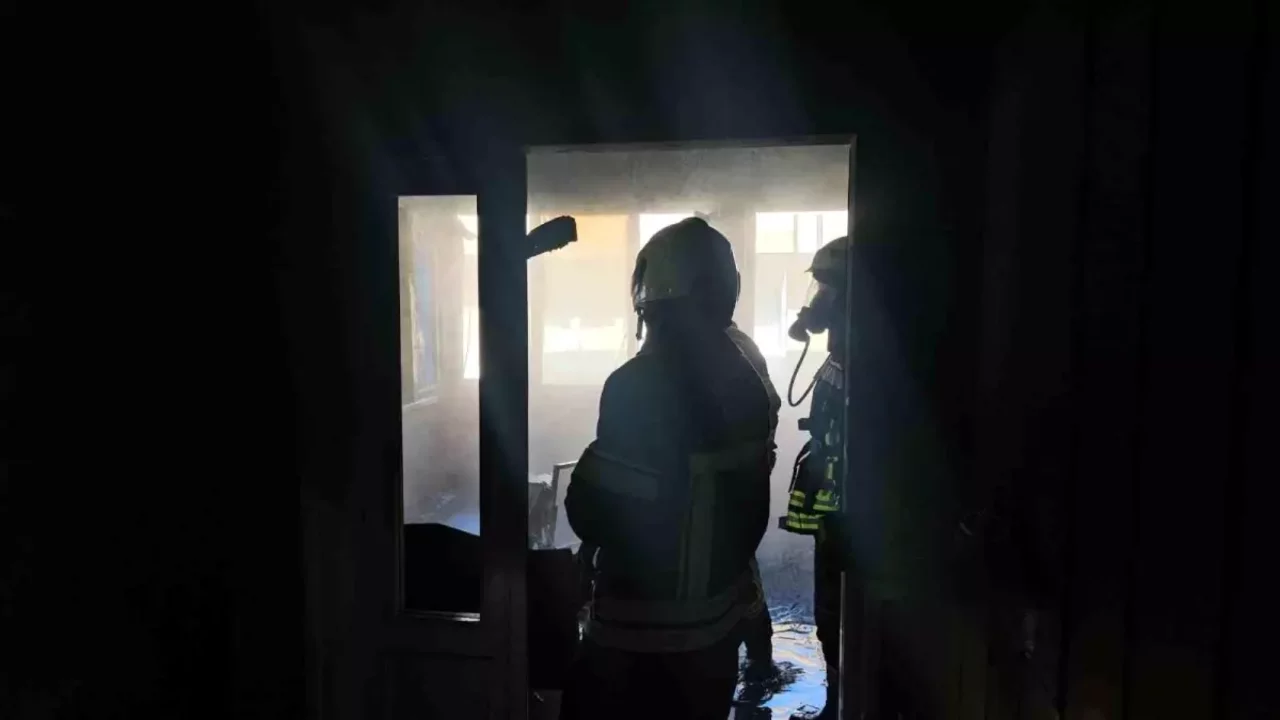 Kayseri'de apartman yangını!