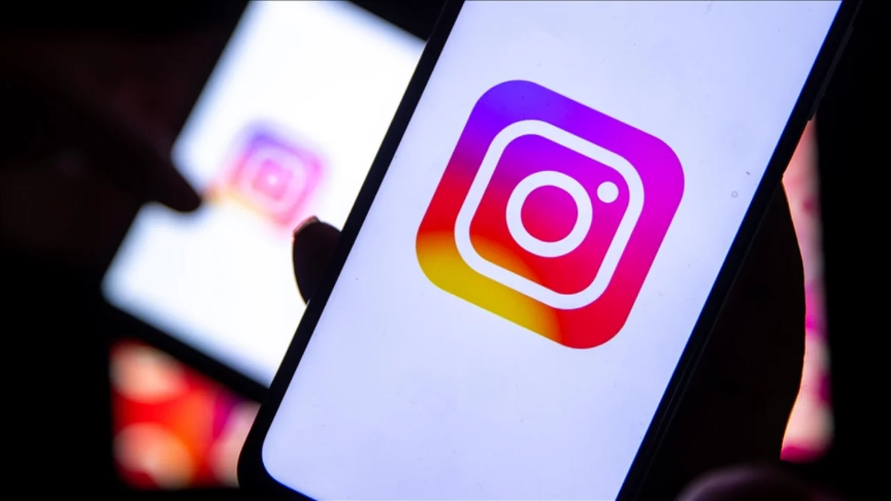 Instagram hikayelerini gizlice izlemek mümkün mü? İşte sahte hesaba gerek kalmadan Instagram story izleme yolu...