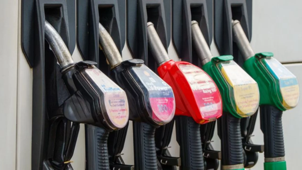 Akaryakıta beklenen zammın tarihi belli oldu!