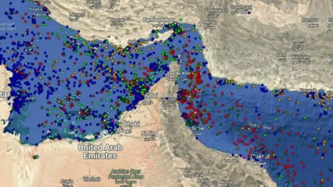 Orta Doğu'da gerilim: Hürmüz Boğazı'nda 700'den fazla gemi bekliyor!