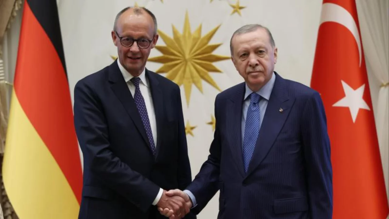 Cumhurbaşkanı Erdoğan, Almanya Başbakanı Merz ile g&ouml;r&uuml;şt&uuml;
