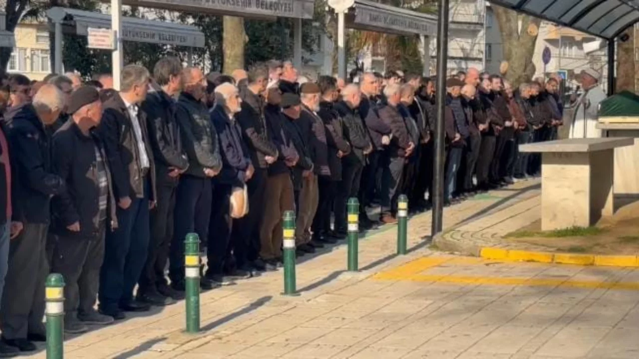 Bursa'da 7 yaşındaki Gökçe son yolculuğuna uğurlandı