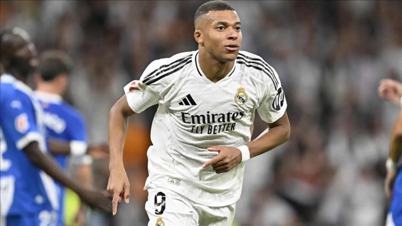 Real Madrid'de Kylian Mbappe bir süre sahalardan uzak kalacak 