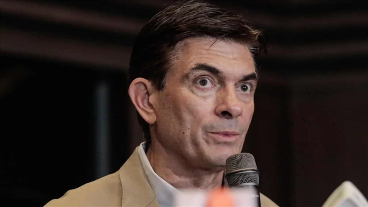 Bolivya Devlet Başkanı Paz, askeri kargo uçağının düşme nedeninin sabotaj olduğunu açıkladı