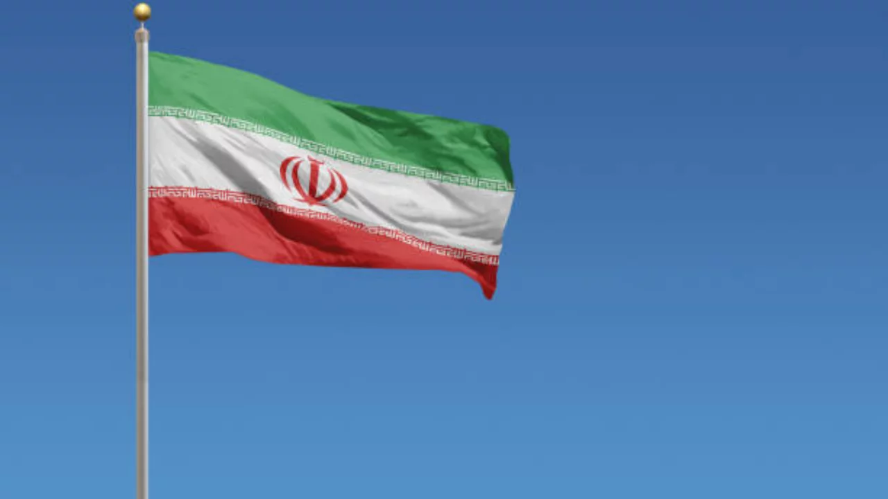 İran: Dubai'de ABD askerlerinin toplandığı bir bölgeyi vurduk