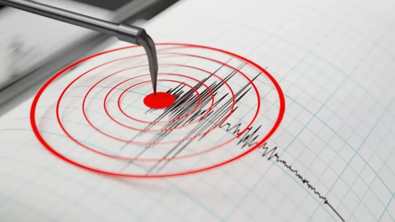 Pasifik'te art arda sarsıntılar: Endonezya'da korkutan deprem! 