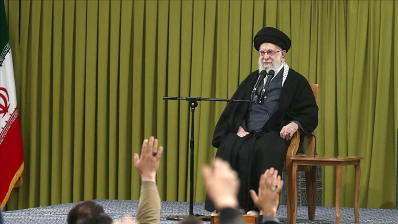 Hamaney'in cenaze programı belli oldu! Defnedileceği şehrin sembolik anlamı büyük...