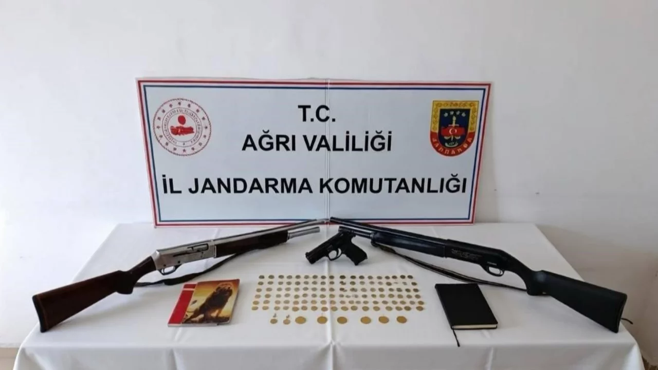 Ağrı'da tefecilik operasyonu: 3 g&ouml;zaltı