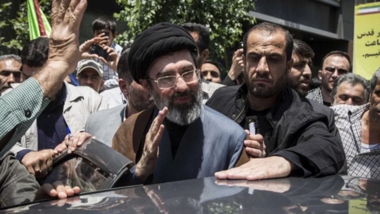 İran'da yeni dini lider bekleniyor: Müçteba Hamaney seçildi iddiası