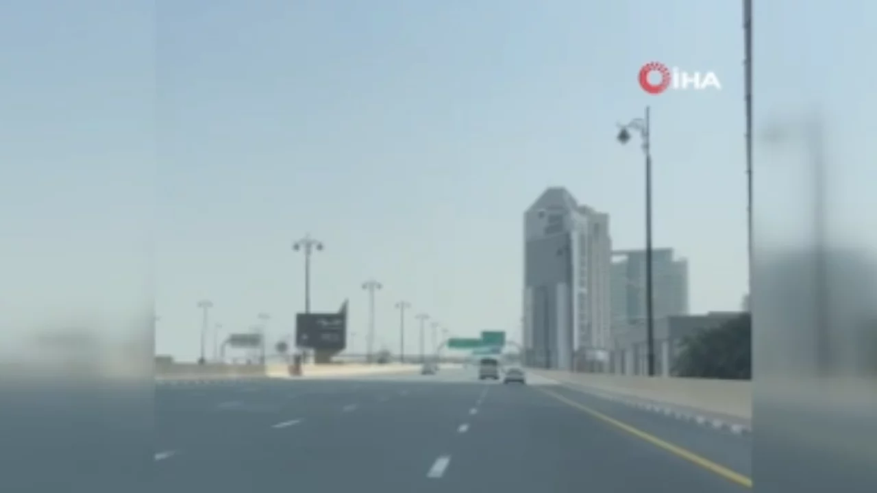 Birleşik Arap Emirlikleri'nde hayat ve alışveriş sürüyor