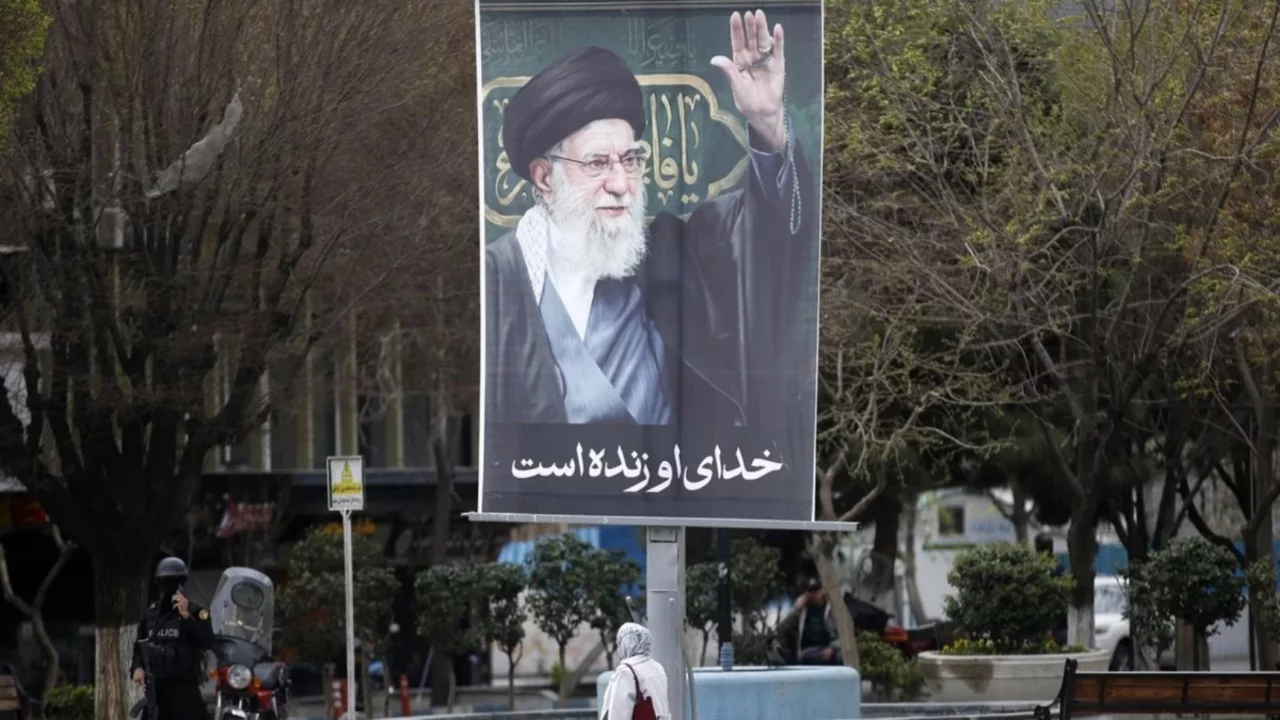 Hamaney'in cenaze t&ouml;reni ertelendi