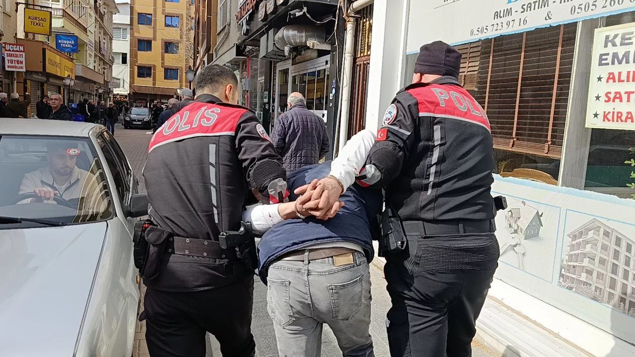 Kahvehanedeki silahlı saldırıyla ilgili ş&uuml;pheli tutuklandı
