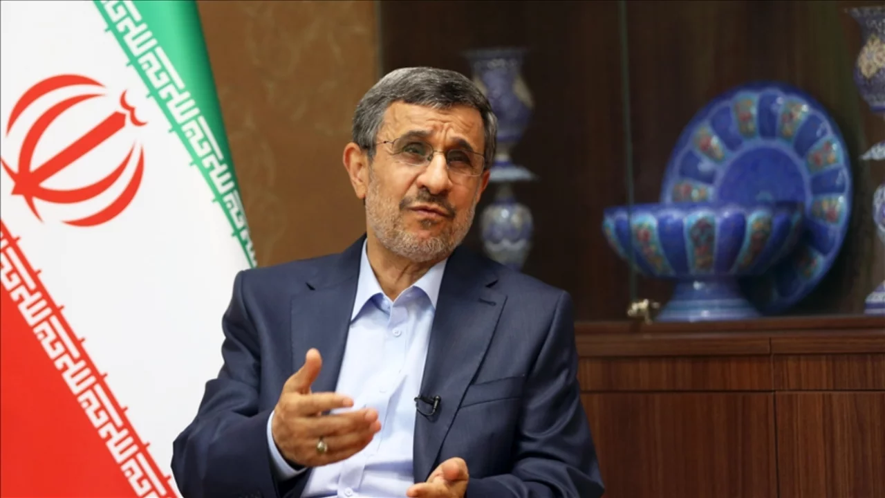 Eski İran Cumhurbaşkanı Ahmedinejad'ın öldüğü iddiaları yalanlandı