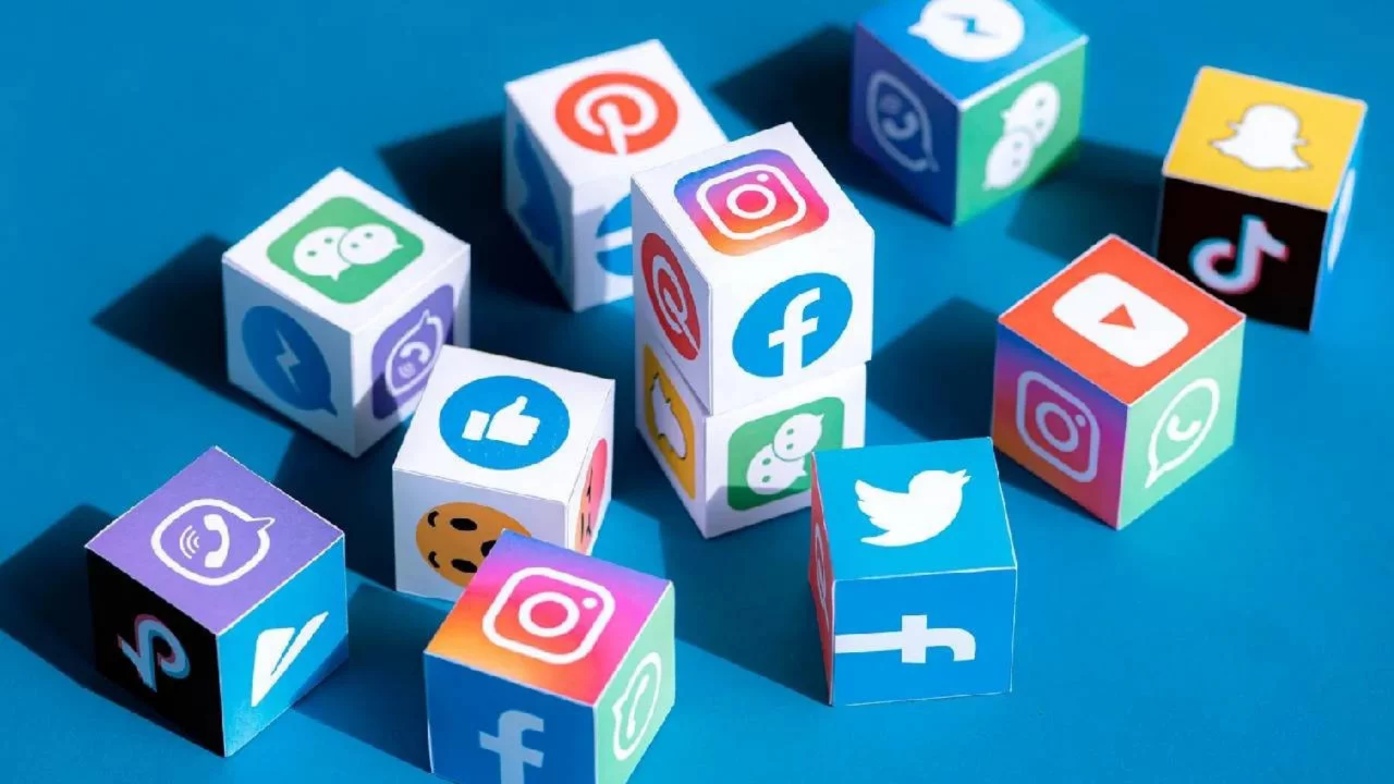 Bakan duyurdu! 15 yaş altına sosyal medya yasağı geliyor