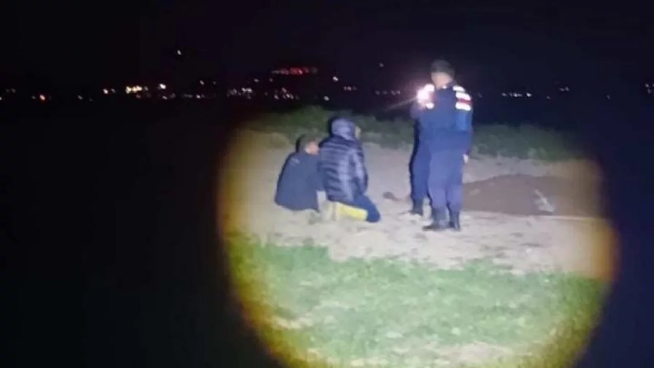 T&uuml;rbede ka&ccedil;ak kazı yapan 7 şahıs su&ccedil;&uuml;st&uuml; yakalandı