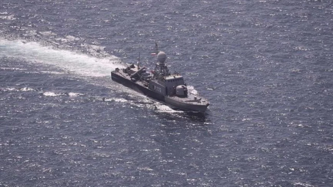 Arakçi'den, İran savaş gemisinin batırılmasının ardından açıklama 