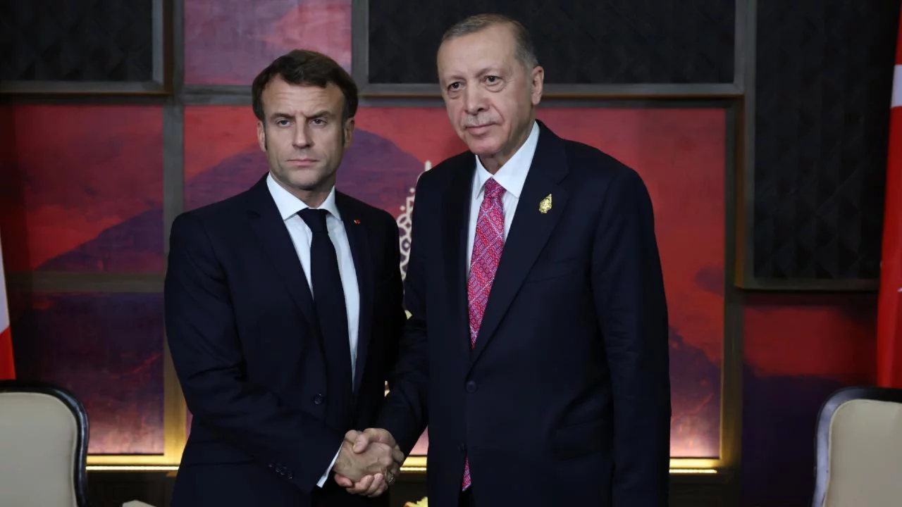 Cumhurbaşkanı Erdoğan, Fransa Cumhurbaşkanı Macron ile g&ouml;r&uuml;şt&uuml;