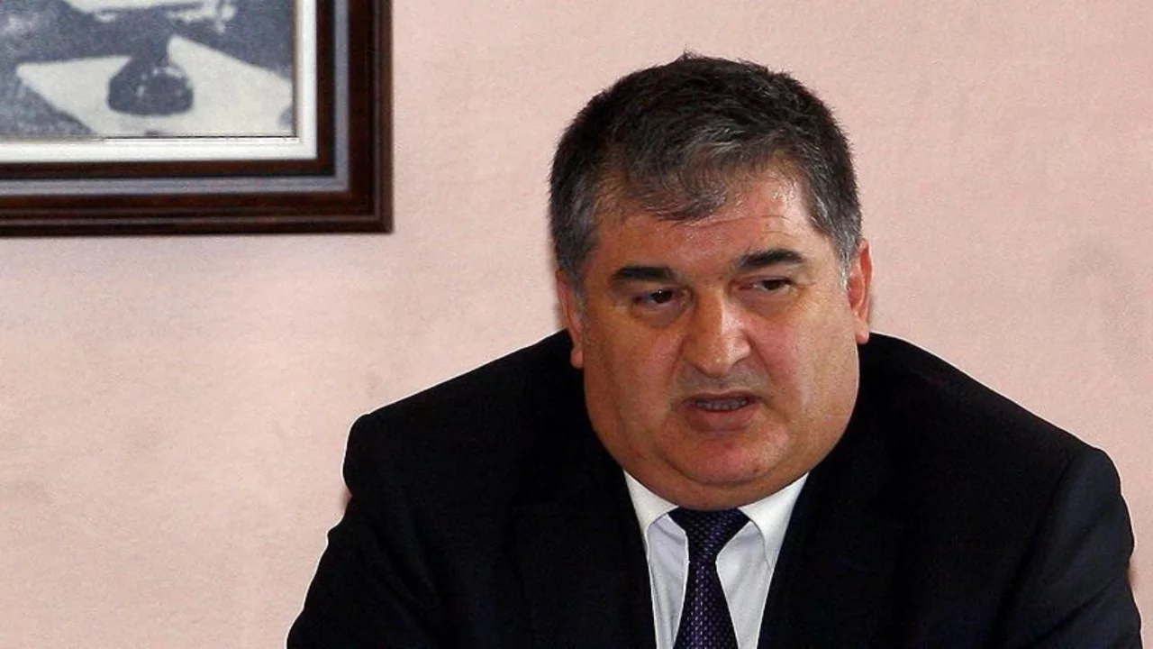 Gri kategoride aranan FETÖ firarisi Şadan Sakınan tutuklandı