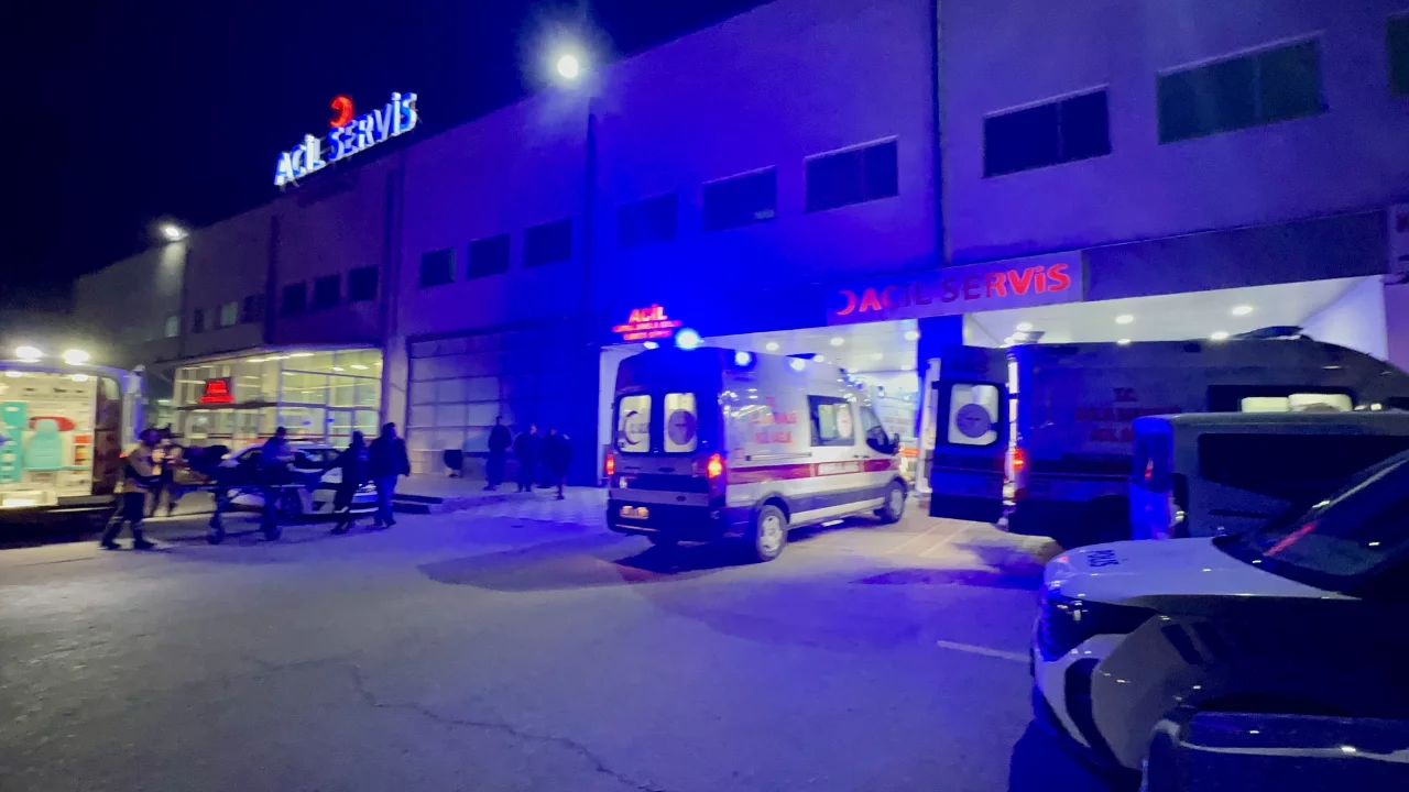 Malatya'da bıçaklı kavga: 1'i ağır, 5 yaralı 
