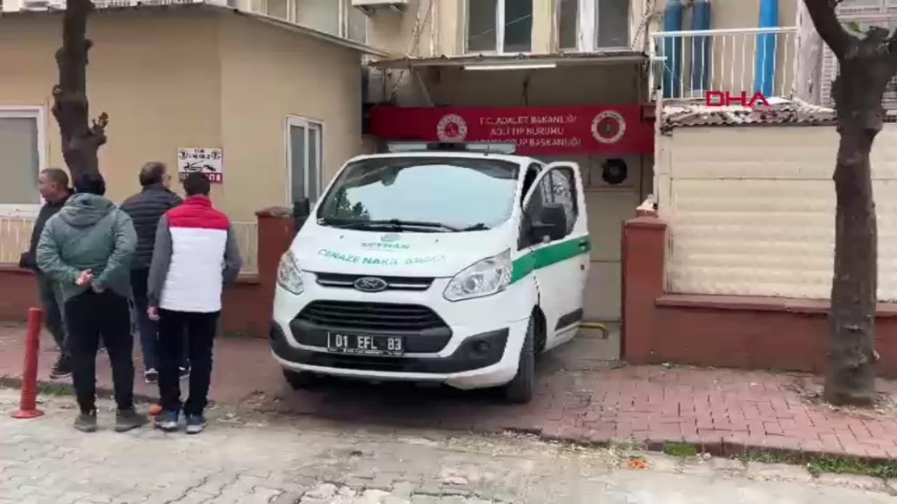 Tartıştığı eşini boğdu