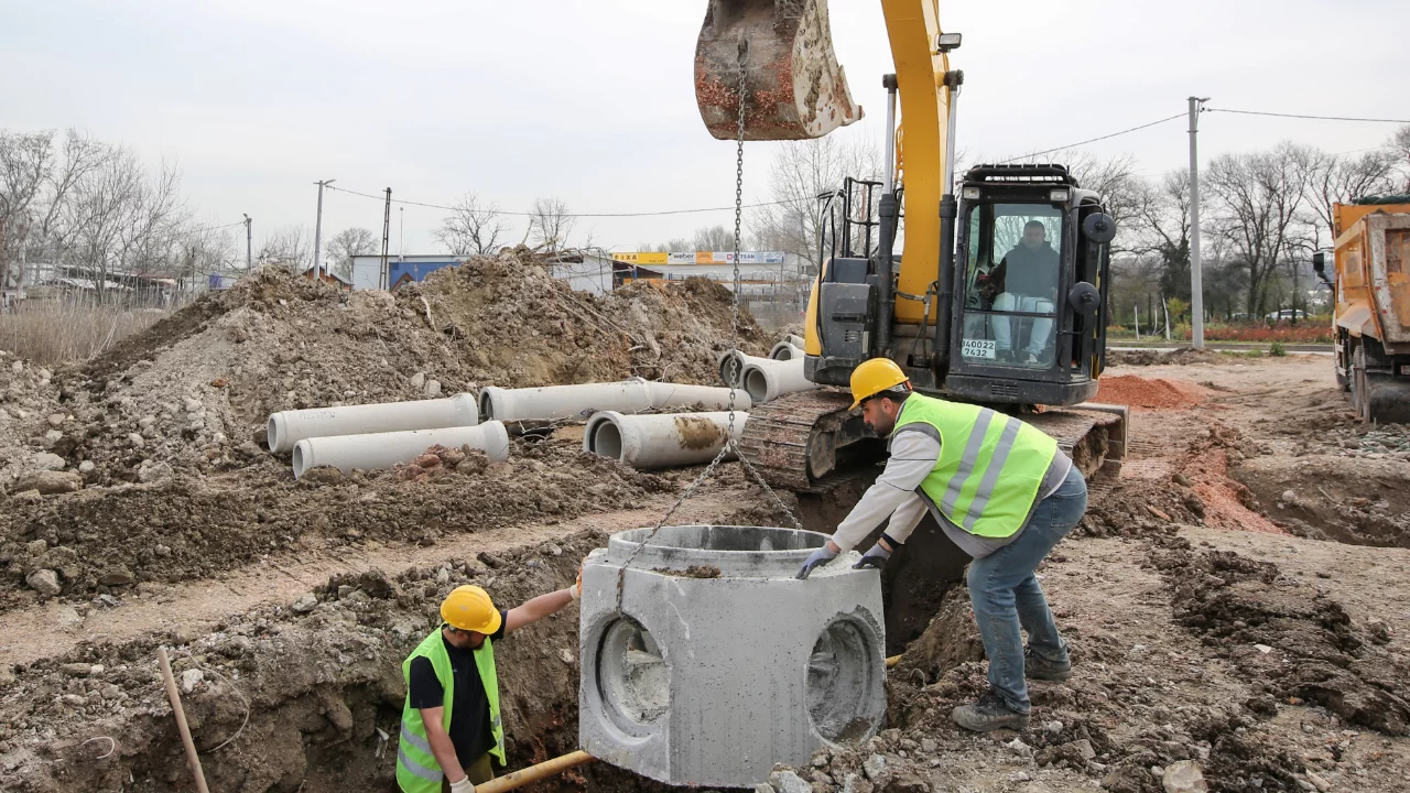 Bursa'da altyapı atağı: 1200 metre yeni hat döşendi