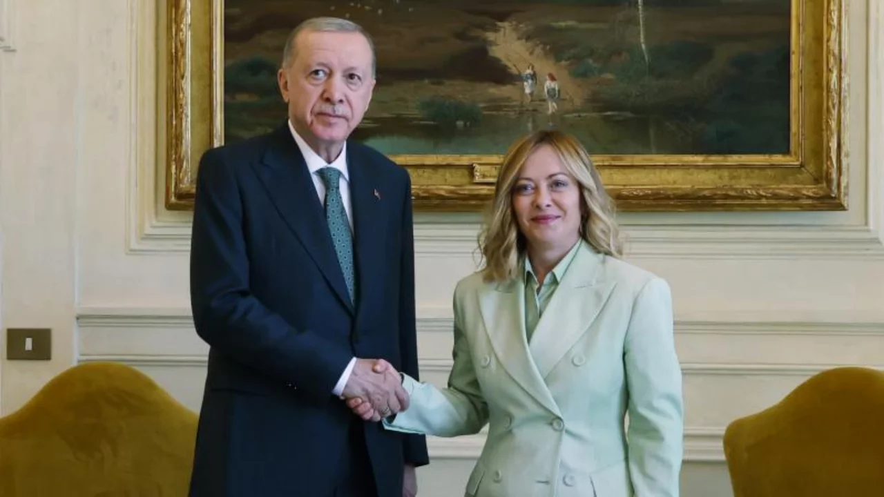 Cumhurbaşkanı Erdoğan, İtalya Başbakanı Meloni ile g&ouml;r&uuml;şt&uuml;